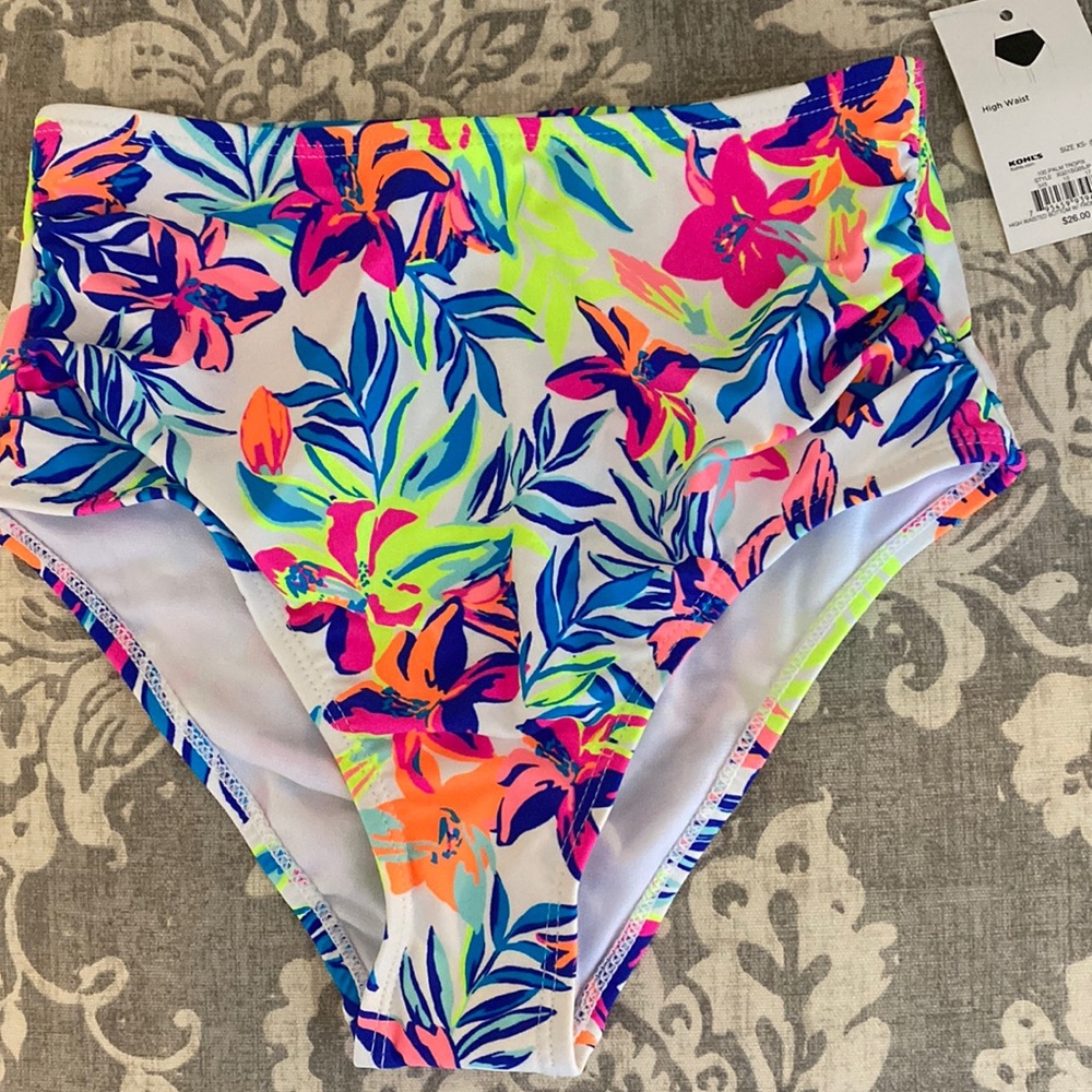 NWT SWIM BOTTOMS!